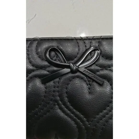 NWT Betsey Johnson black Kara wallet Quilted heart detail 7x4in zip closure glam - Picture 3 of 9